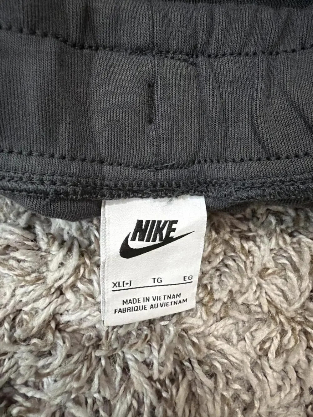 Nike Boys Tech Gray Joggers Pants XL+ Husky